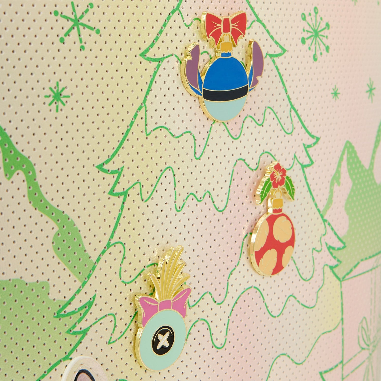 Loungefly x Disney Lilo And Stitch Holiday Tote Bag - GeekCore