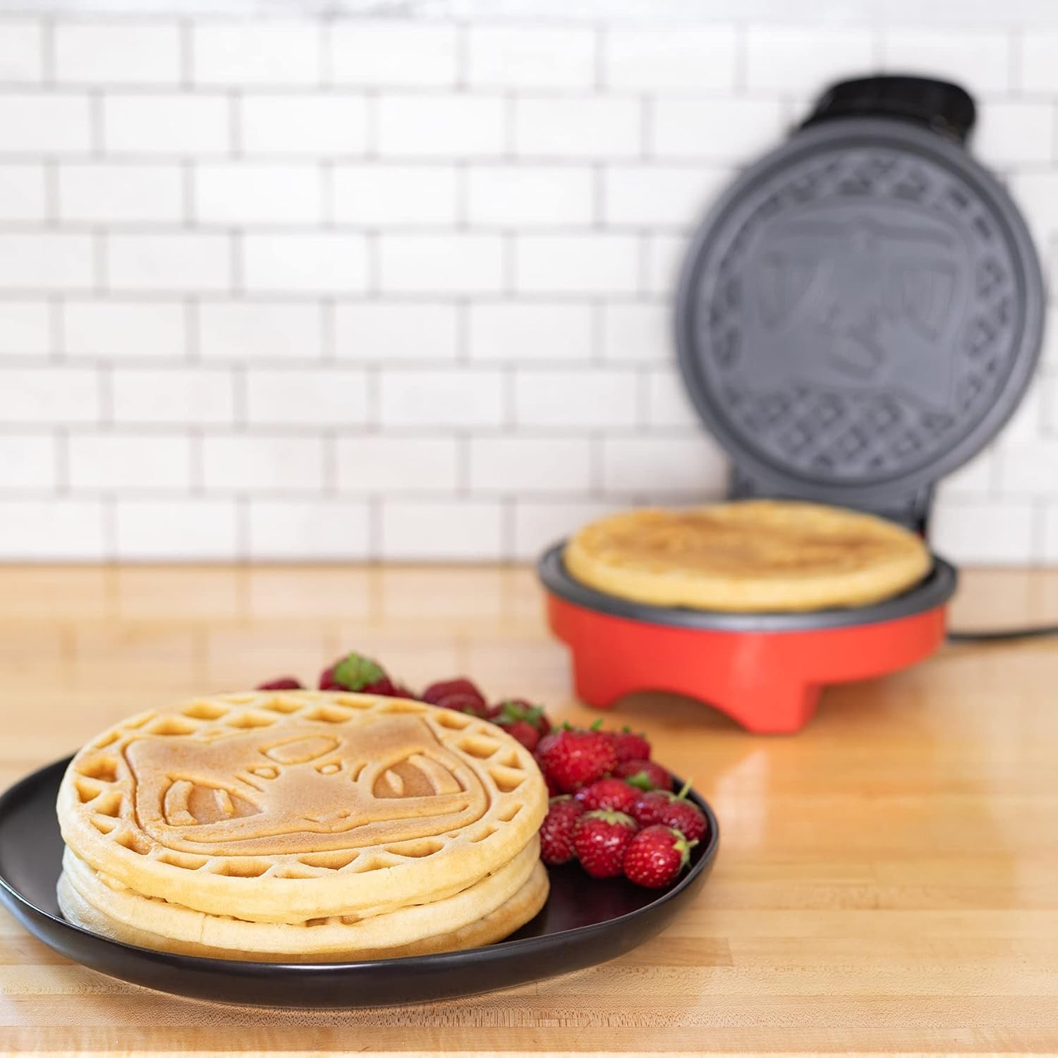 Pokémon Bulbasaur Electronic Waffle Maker - GeekCore