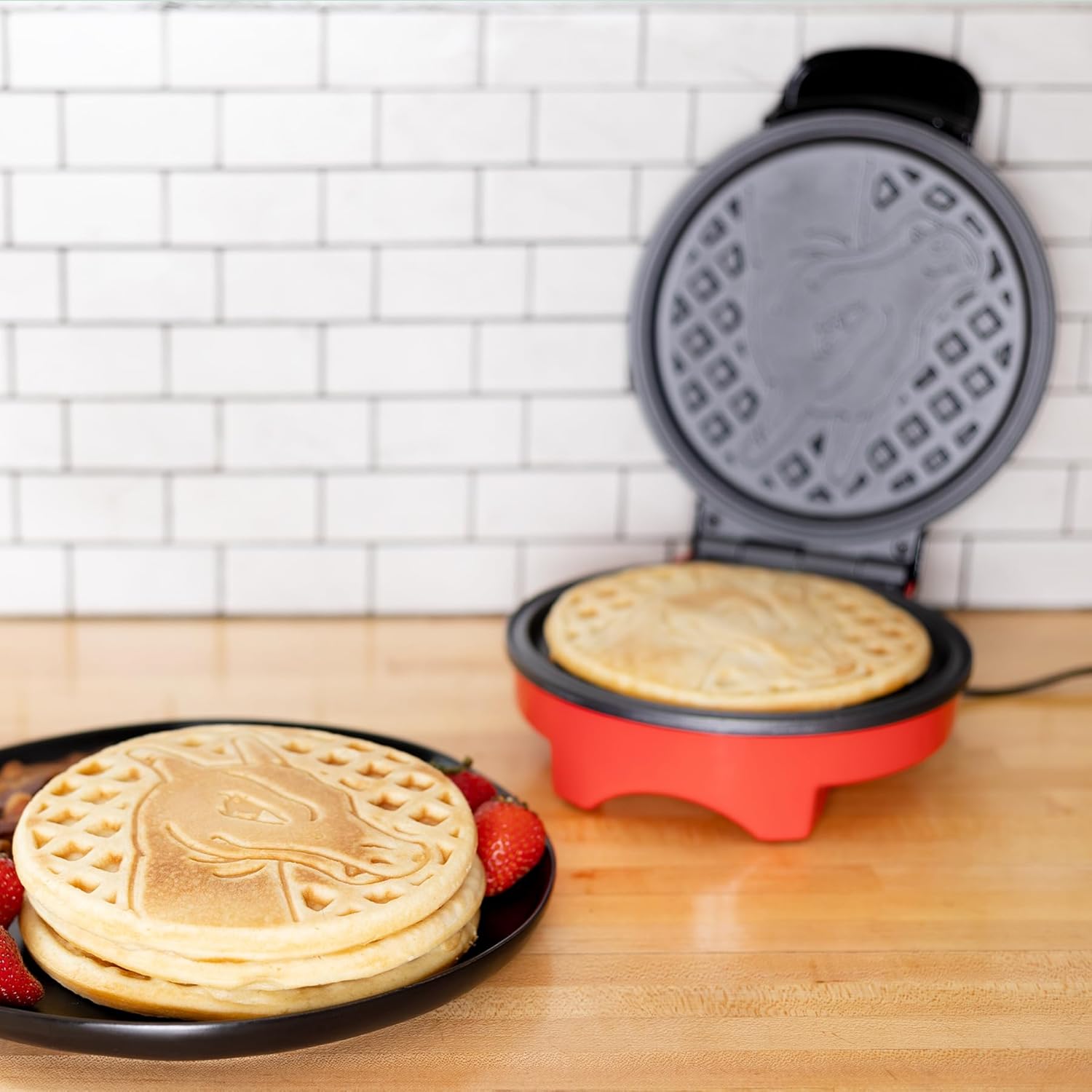 Pokémon Charizard Electronic Waffle Maker - GeekCore