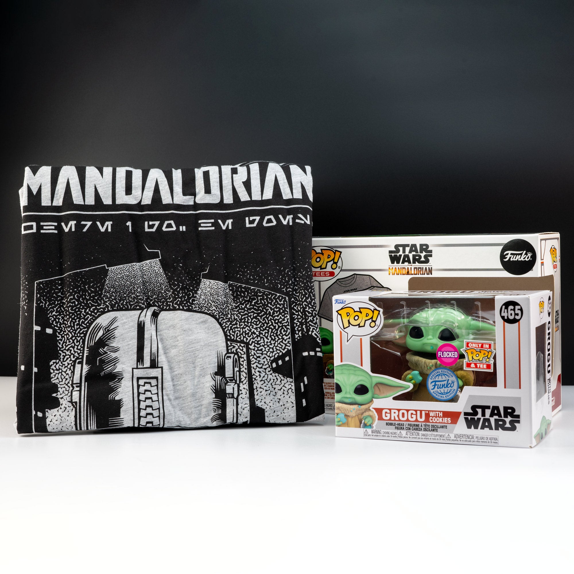 Star Wars The Mandalorian Grogu with Cookie Pop! Vinyl and Tee Set