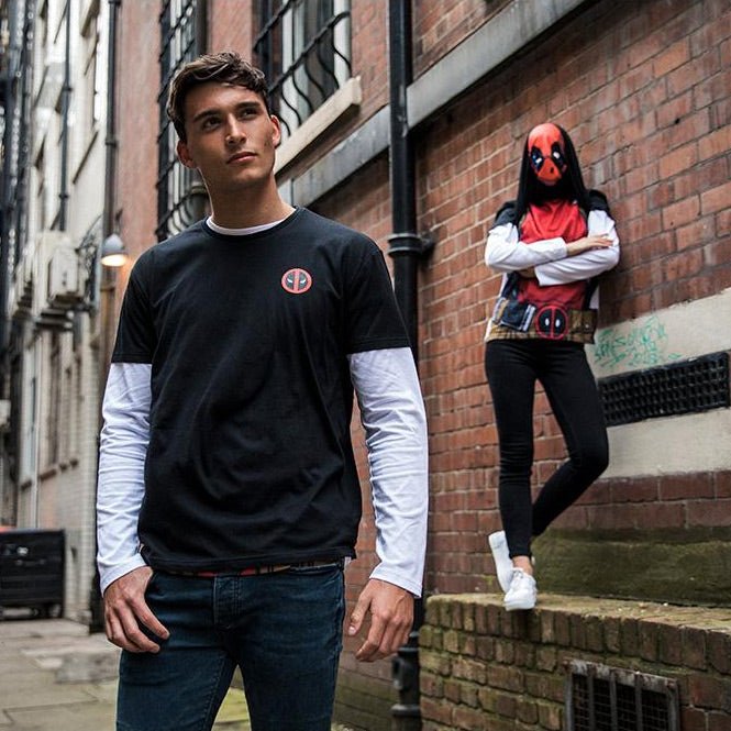 Deadpool Reversible Long Sleeve T - Shirt - GeekCore