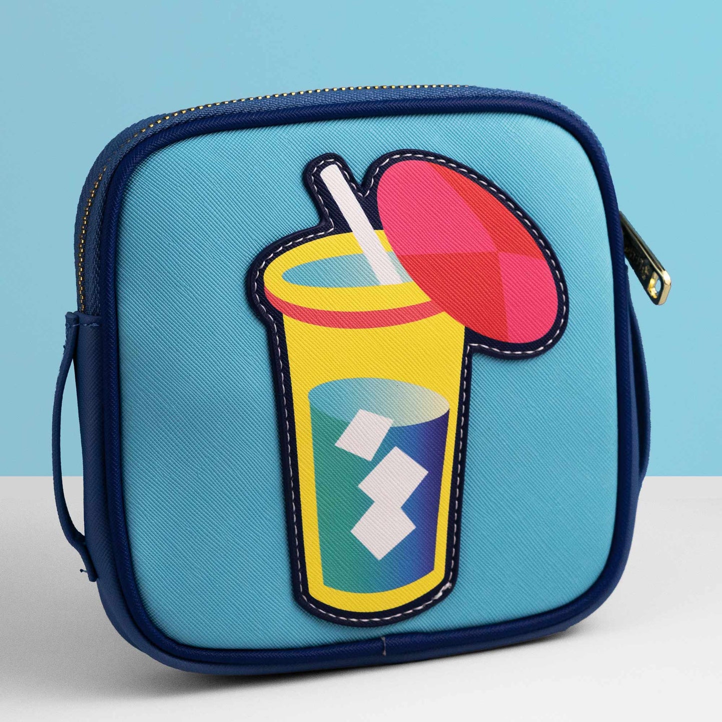 Loungefly x Disney Lilo and Stitch Beach Day Crossbuddies Bag - GeekCore