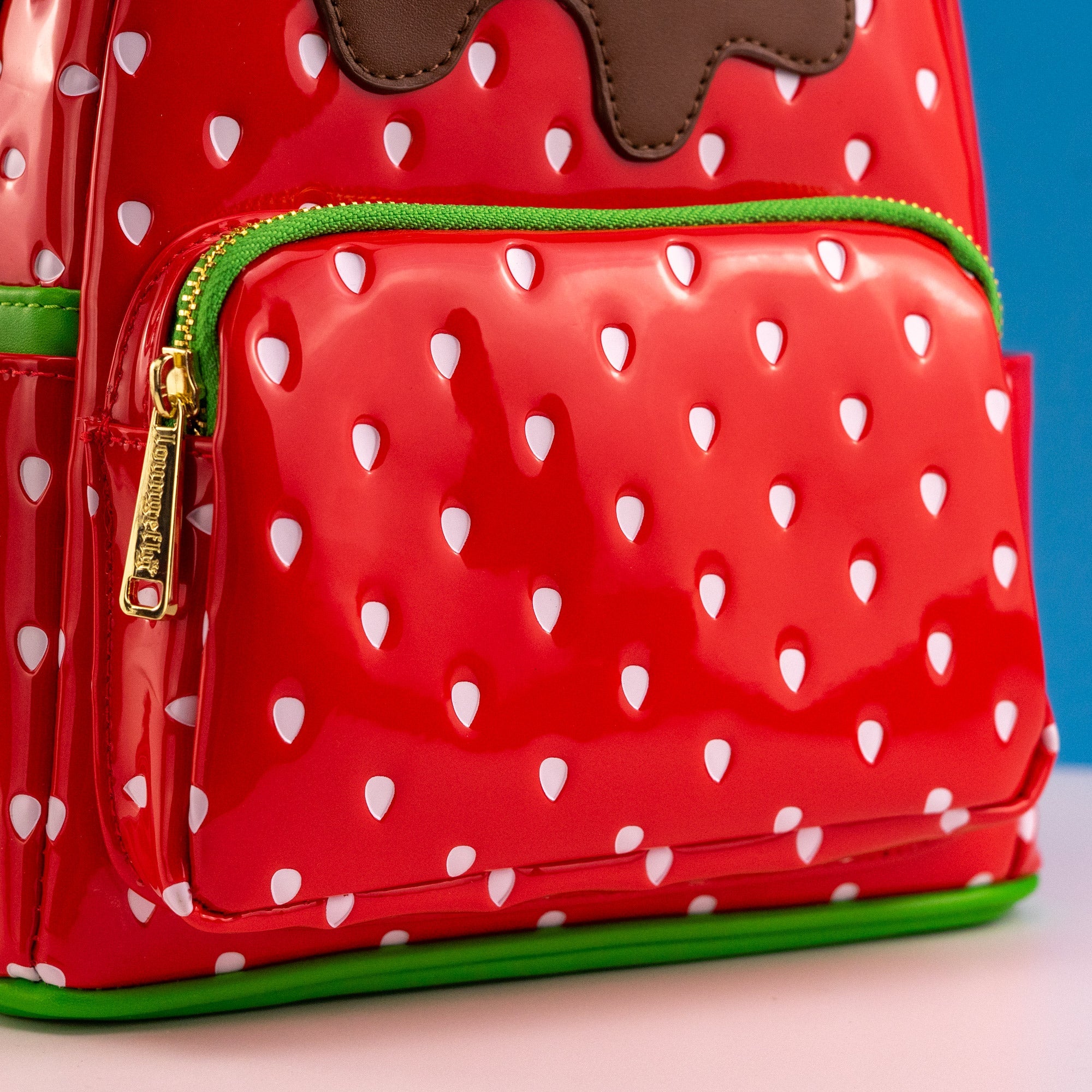 Loungefly x Disney Minnie Mouse Chocolate Strawberry Scented Mini Backpack - GeekCore