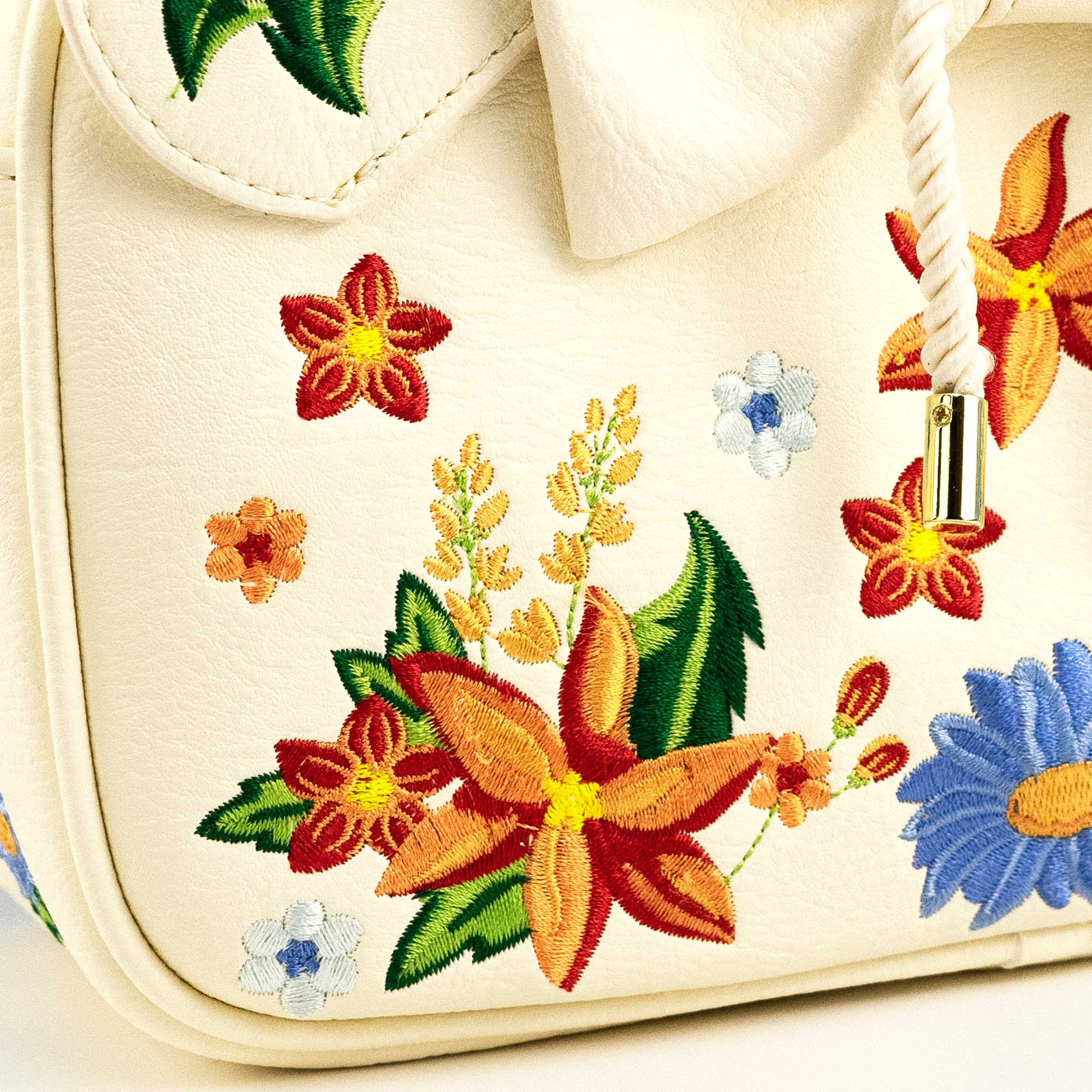 Loungefly x Disney Minnie Mouse Floral Tassel Crossbody - GeekCore