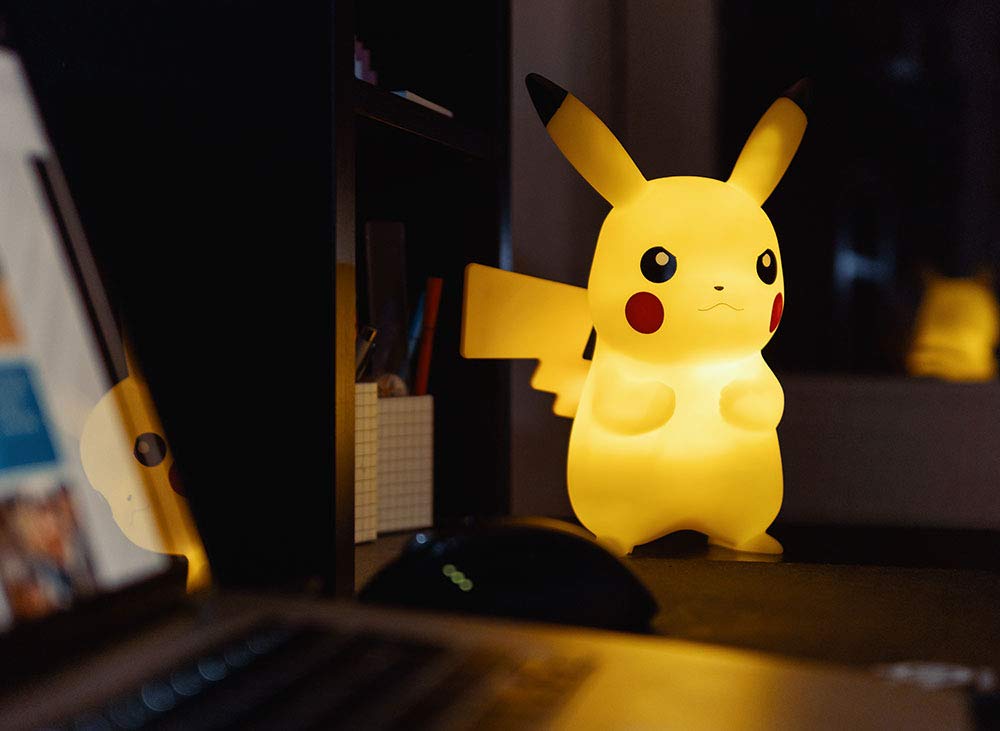 Pokemon Pikachu Lamp - GeekCore