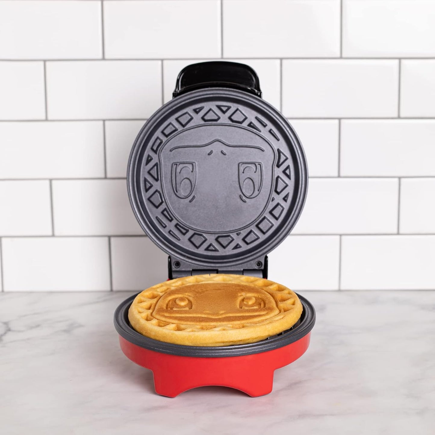 Pokémon Squirtle Electronic Waffle Maker - GeekCore