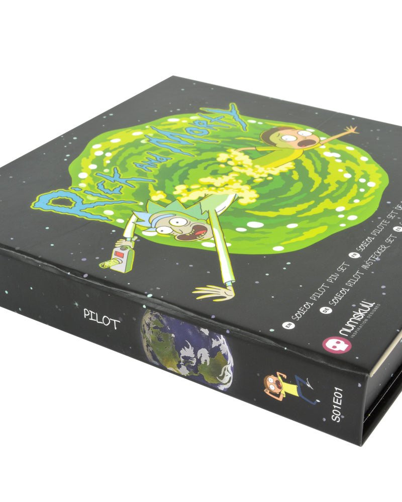 Rick and Morty S01E01 Pin Badge Set - GeekCore