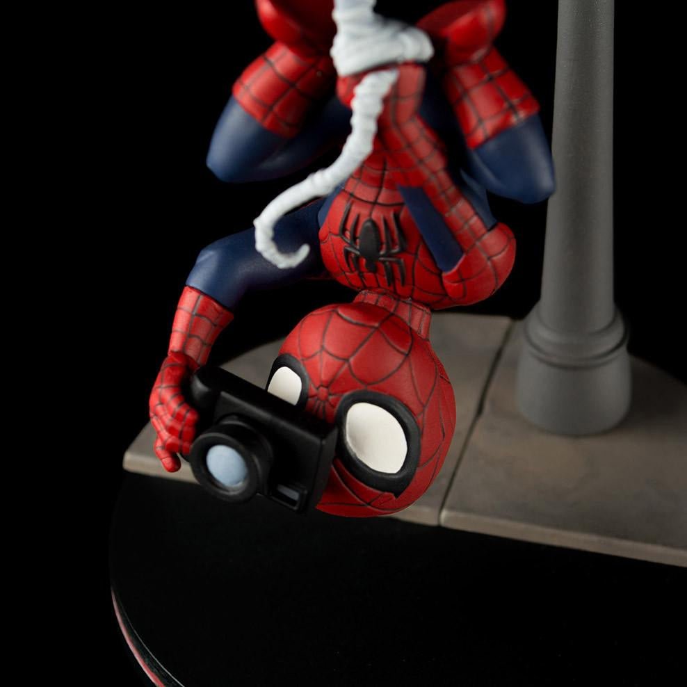 Spider - Man Cam Q - Fig Diorama - GeekCore