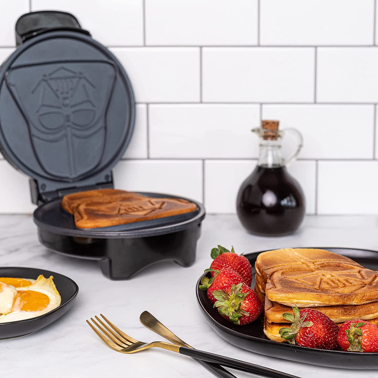 Star Wars Darth Vader Electronic Waffle Maker - GeekCore
