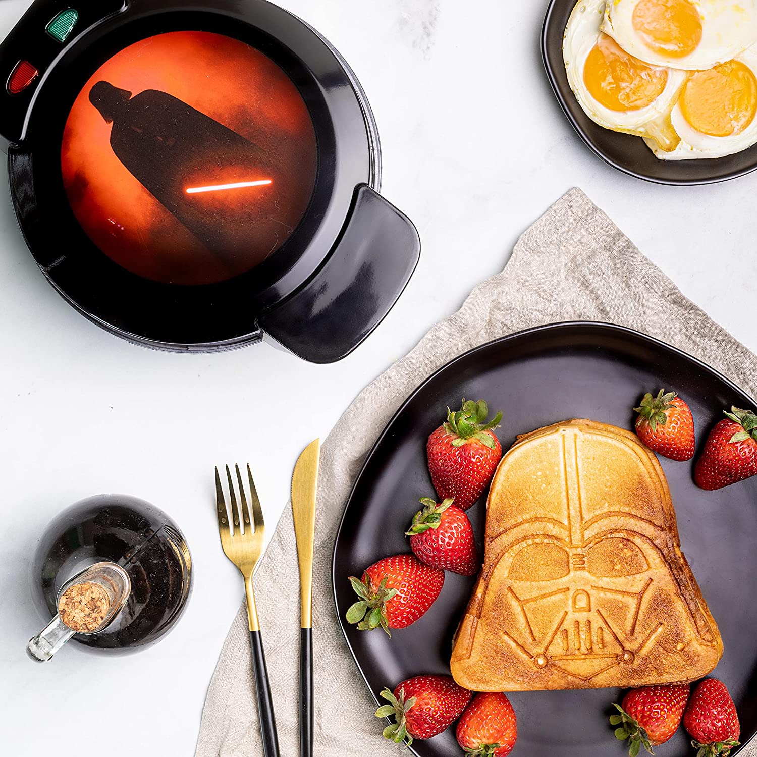 Star Wars Darth Vader Electronic Waffle Maker - GeekCore