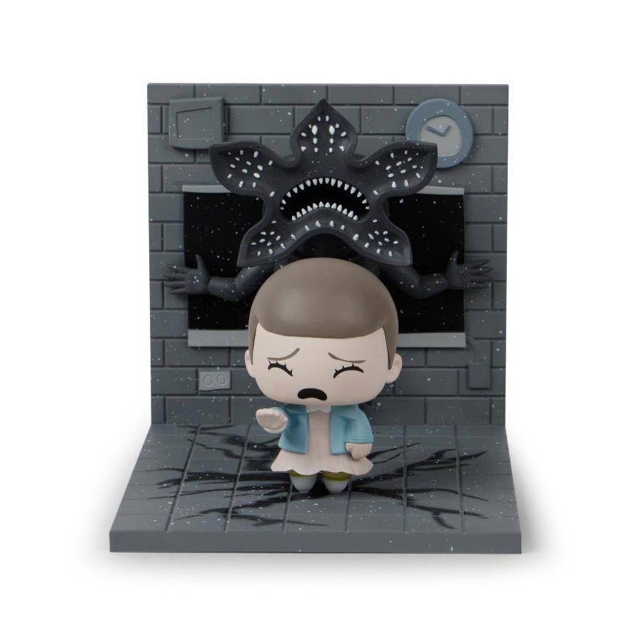 Stranger Things Upside Down "Eleven vs Demogorgon" Diorama (NYCC Exclusive) - GeekCore