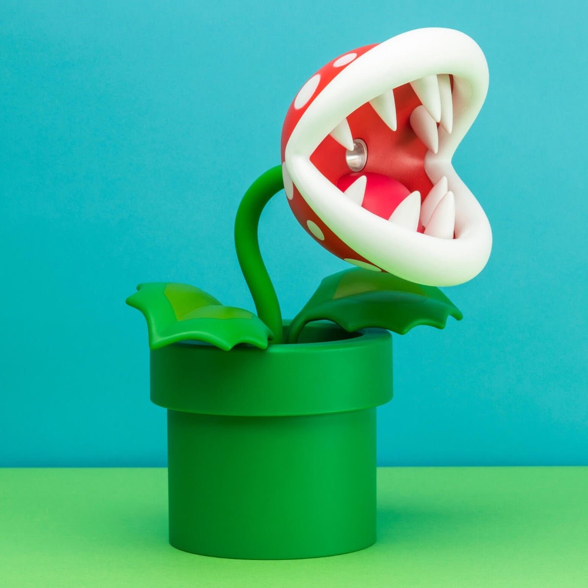 Super Mario Piranha Plant Posable Desk Lamp - GeekCore